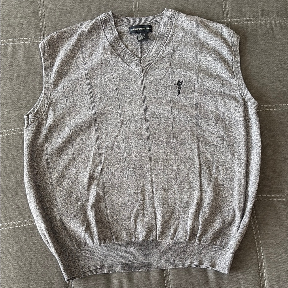FAiRWAY Men's Gray Sweater Vest. L